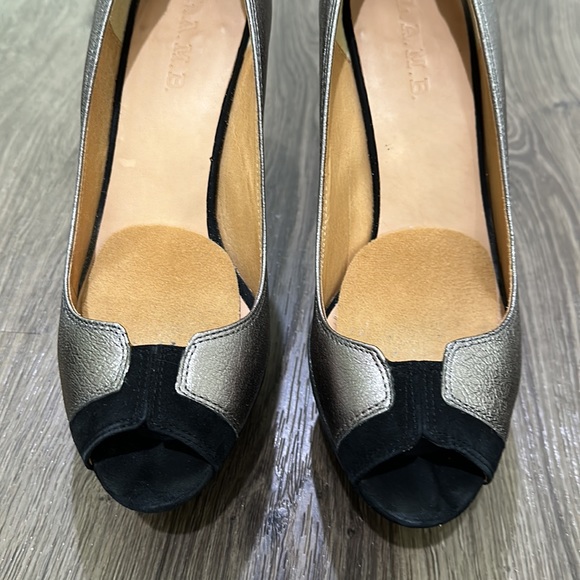 L.A.M.B. Gorgeous Heels - Picture 3 of 10